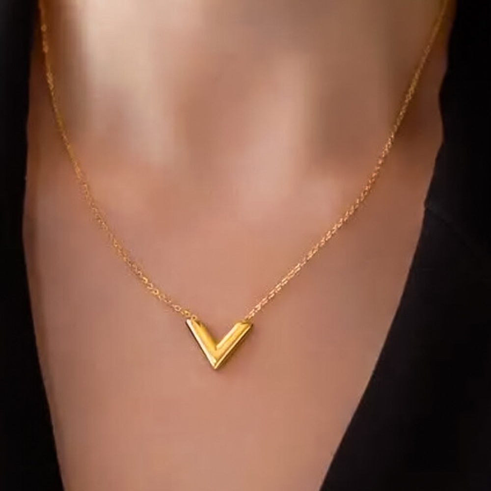 🔵𝟲𝟱%𝗢𝗙𝗙 𝗯𝘂𝗻𝗱𝗹𝗲𝘀 𝟯+🔵 NEW V Shape Charm Stainless Steel Necklace - Picture 6 of 10